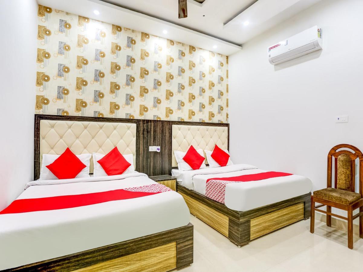 Oyo 75850 Vishwanath Guest House Βαρανάσι Εξωτερικό φωτογραφία
