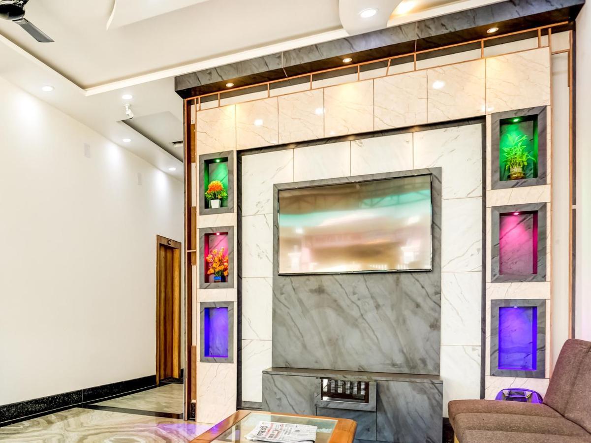 Oyo 75850 Vishwanath Guest House Βαρανάσι Εξωτερικό φωτογραφία